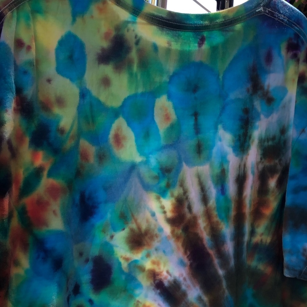 2Dye4 by Libra Scale Men’s, Women’s & Kids designs